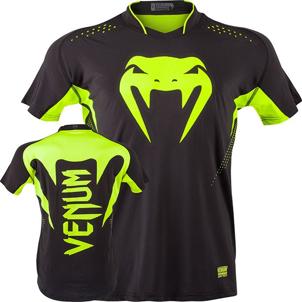 Camiseta Venum Hurricane X Fit Preto e Verde